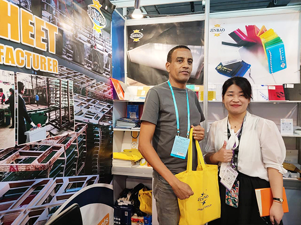 中国进出口商品交易会-金宝-亚克力-PVC-7