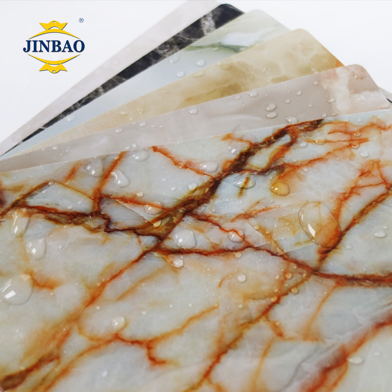 亚克力板防碎且适合在有儿童的家庭中使用吗？