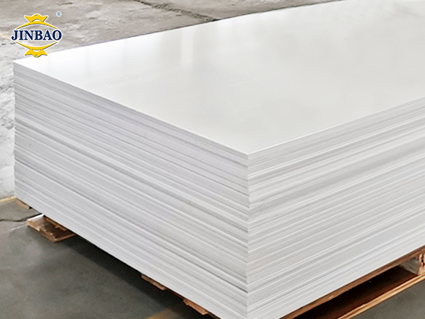 PVC 泡沫板特性：揭开这种多功能材料的秘密